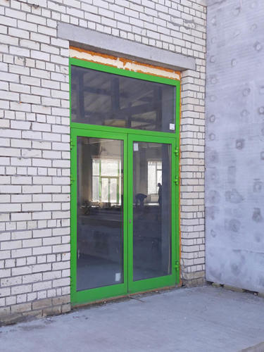 door-090